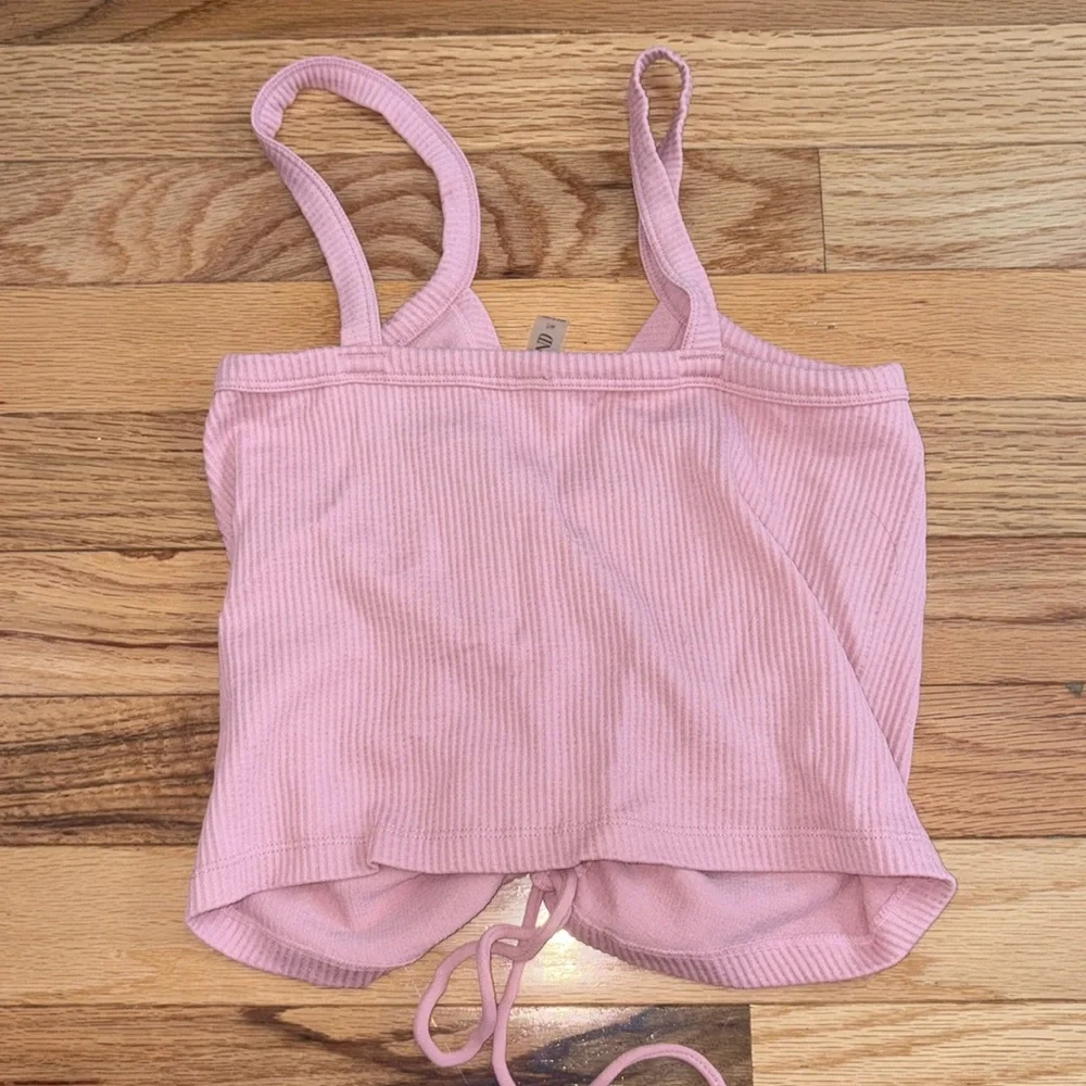 Pink Ruched Ribbed Tank Top - Picture 2 of 4